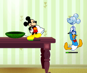 mickeyandfriendsinpil.gif (24697 byte)